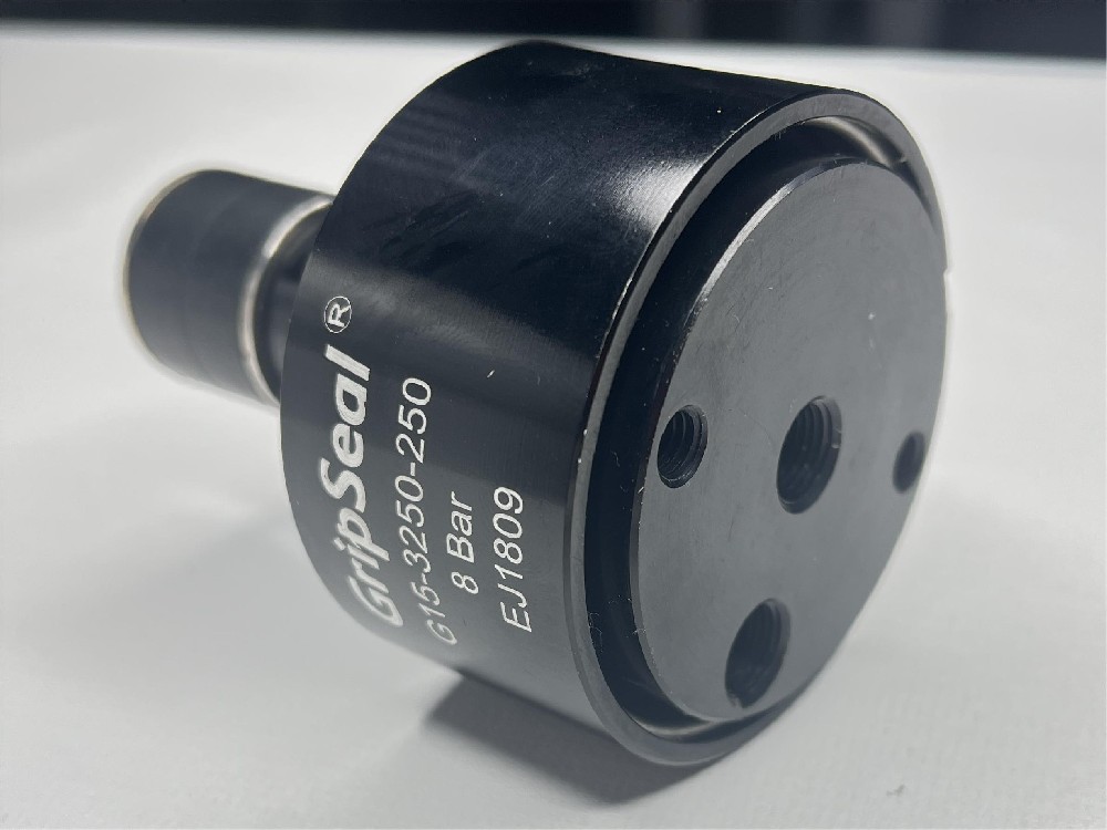 油壓帶單向閥快速接頭的作用及優勢解析